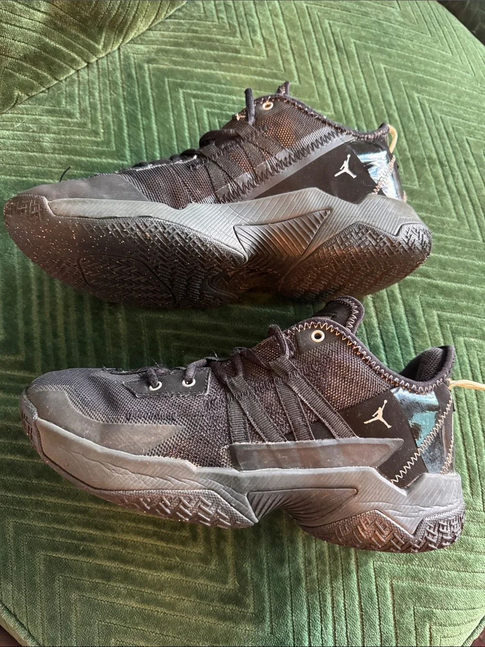 Jordan one -Take II basketball shoes with box RARE!